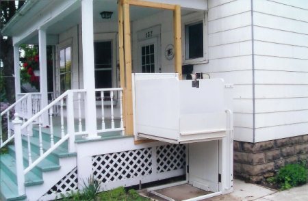 Vertical Platform Lift (outside upper level)