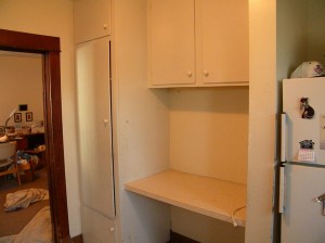 Kitchen before photo 3